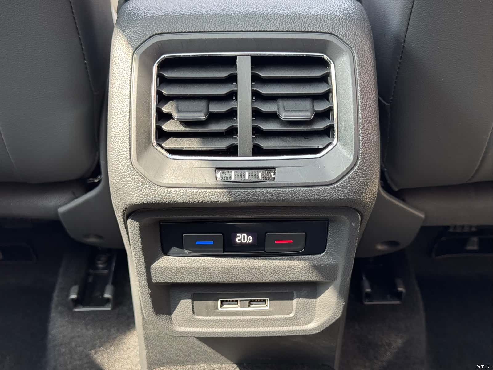 Volkswagen Tiguan L, 2017 23