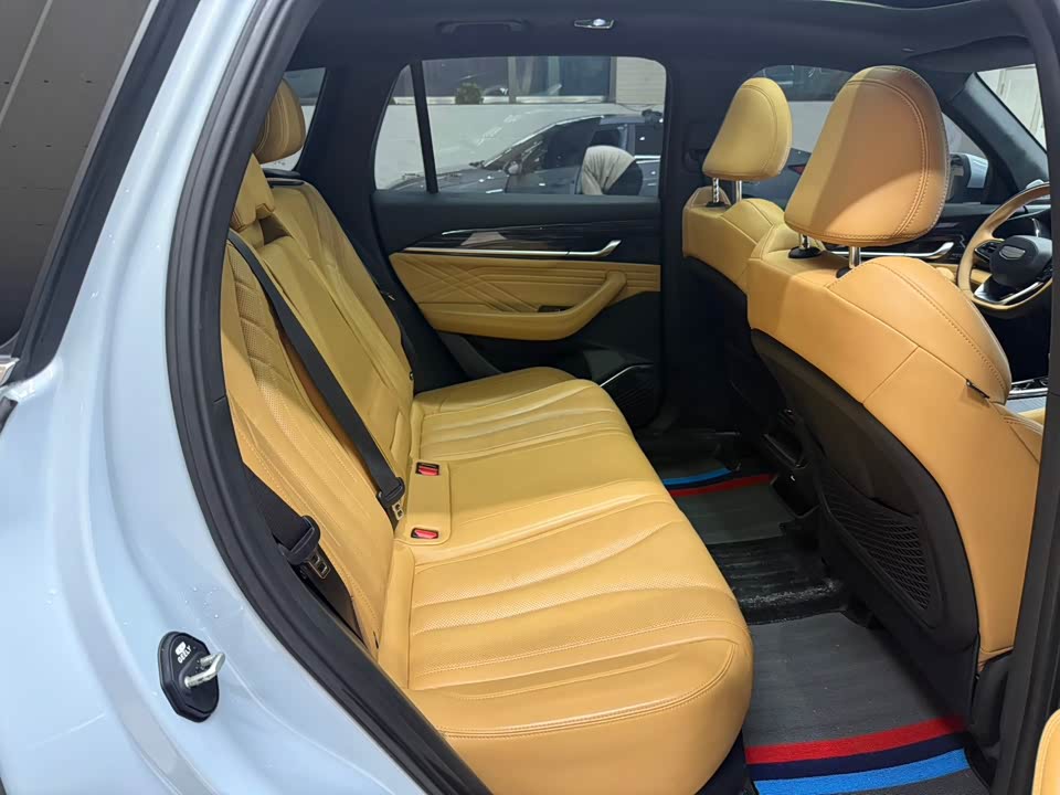 Geely Monjaro plug-in-hybrid