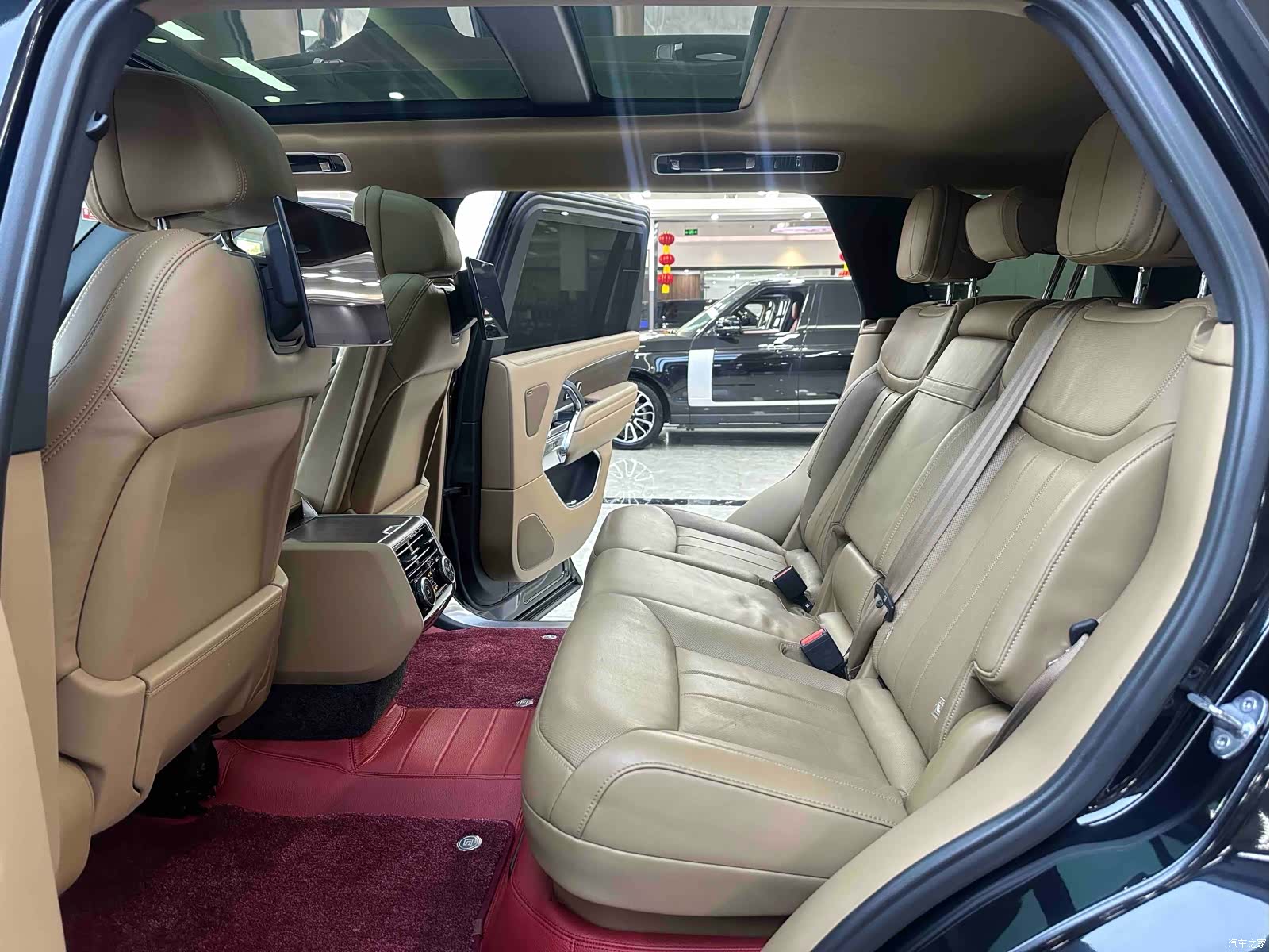 Land Rover Range Rover, 2023 12