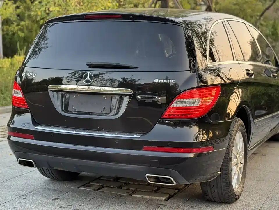 Mercedes-Benz R-class