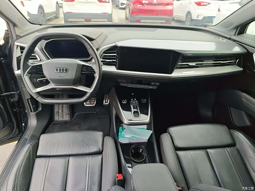 Audi Q4 e-tron, 2023 10