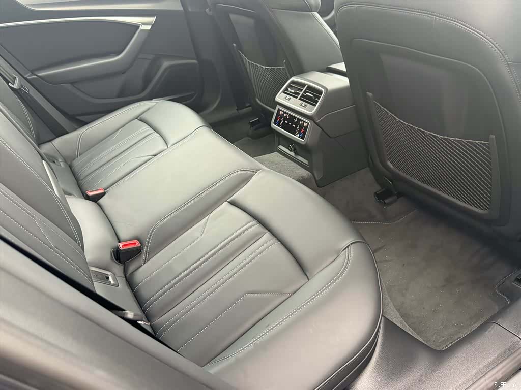 Audi A7, 2025 7