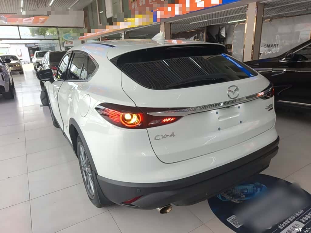Mazda CX-4, 2020 все фото