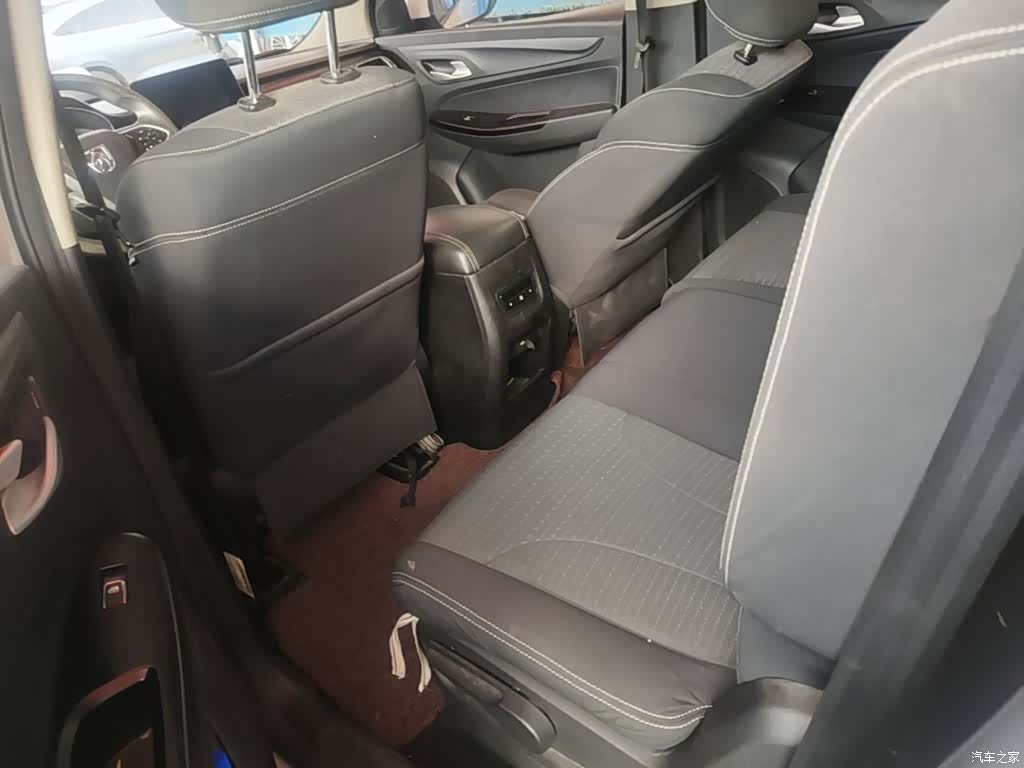 Wuling 730, 2020 17