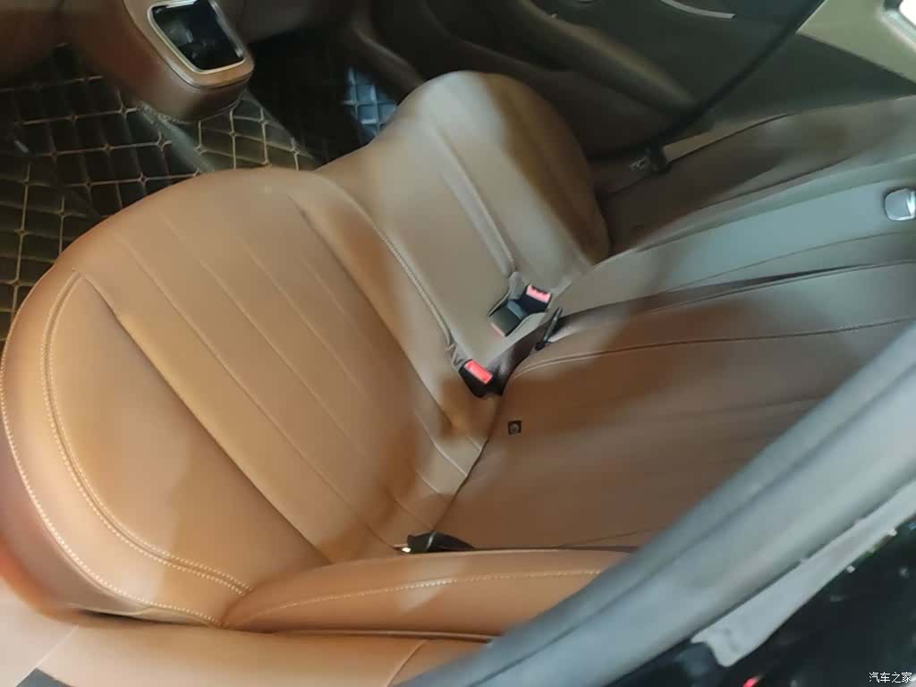 Mercedes-Benz E-Class, 2022 17
