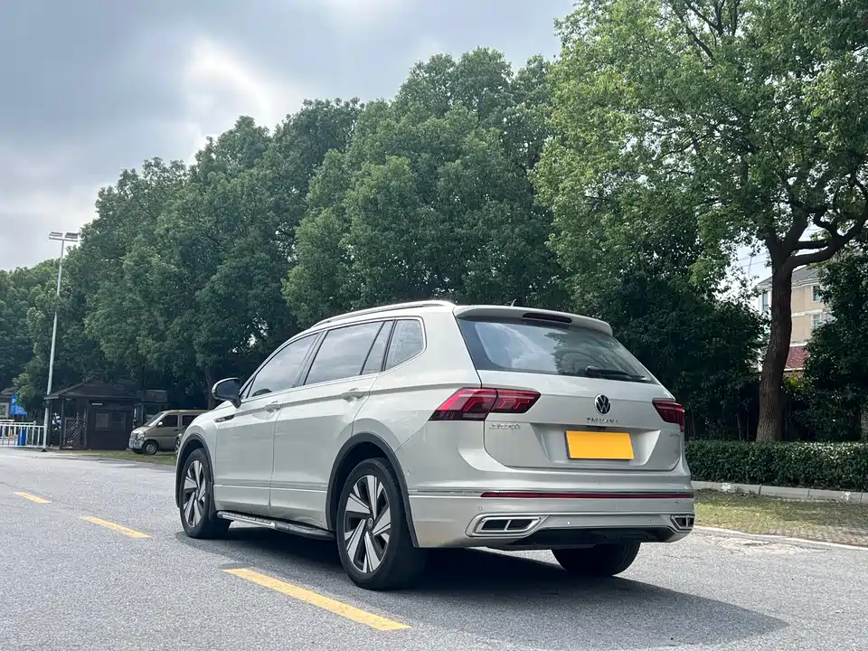 Volkswagen Tiguan L