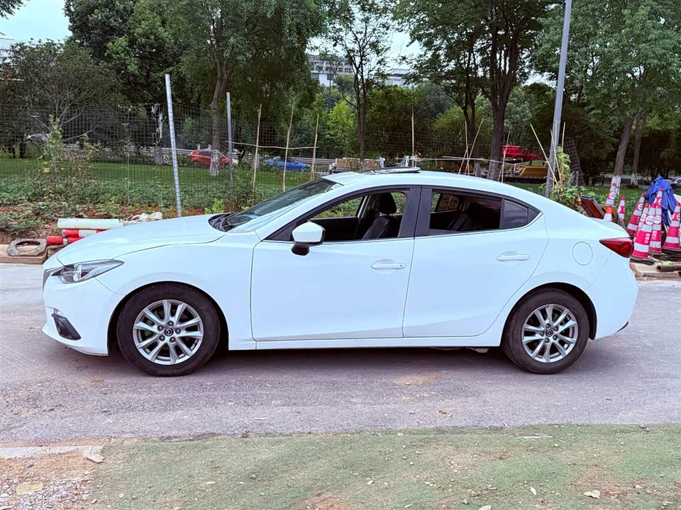 Mazda 3 Angkesaila Mazda 3 Angkesaila