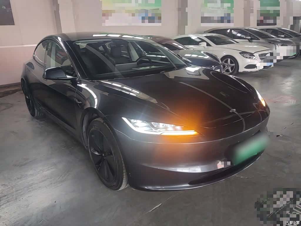 Tesla Model 3, 2024 4