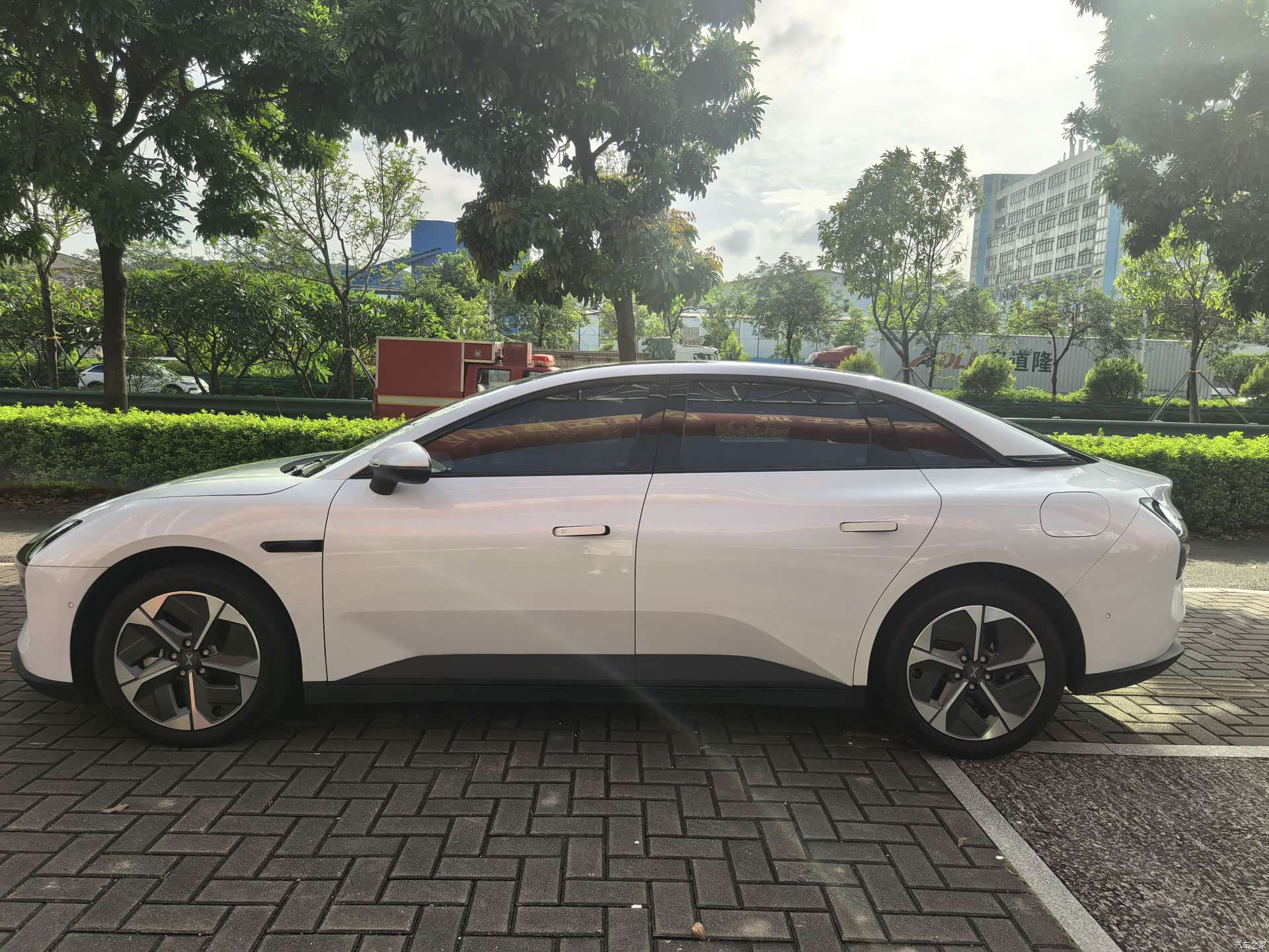 Xpeng Mona M03, 2025 8