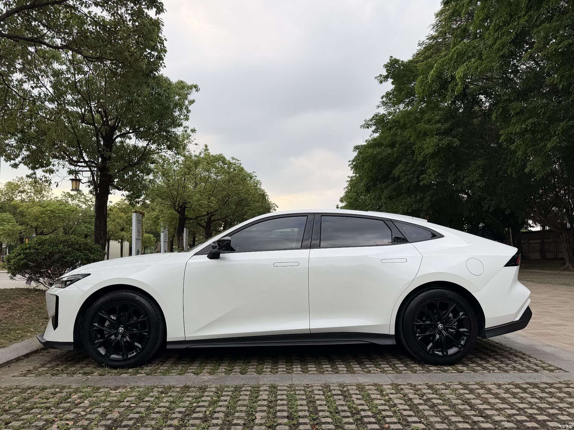 Changan UNI-V, 2024 4