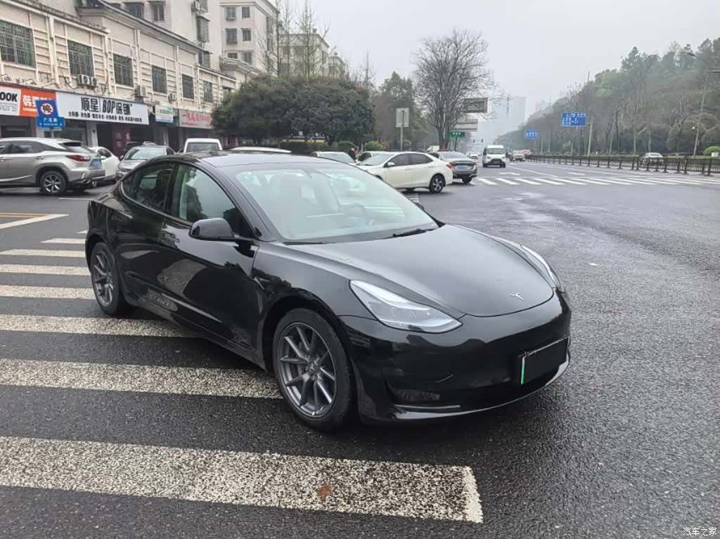 Tesla Model 3, 2023 2