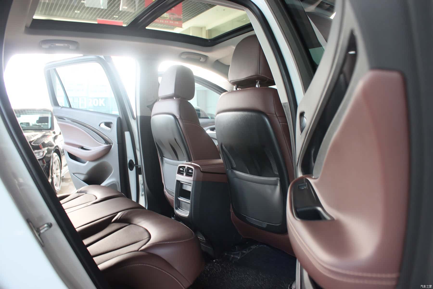 Buick Envision Plus, 2020 19