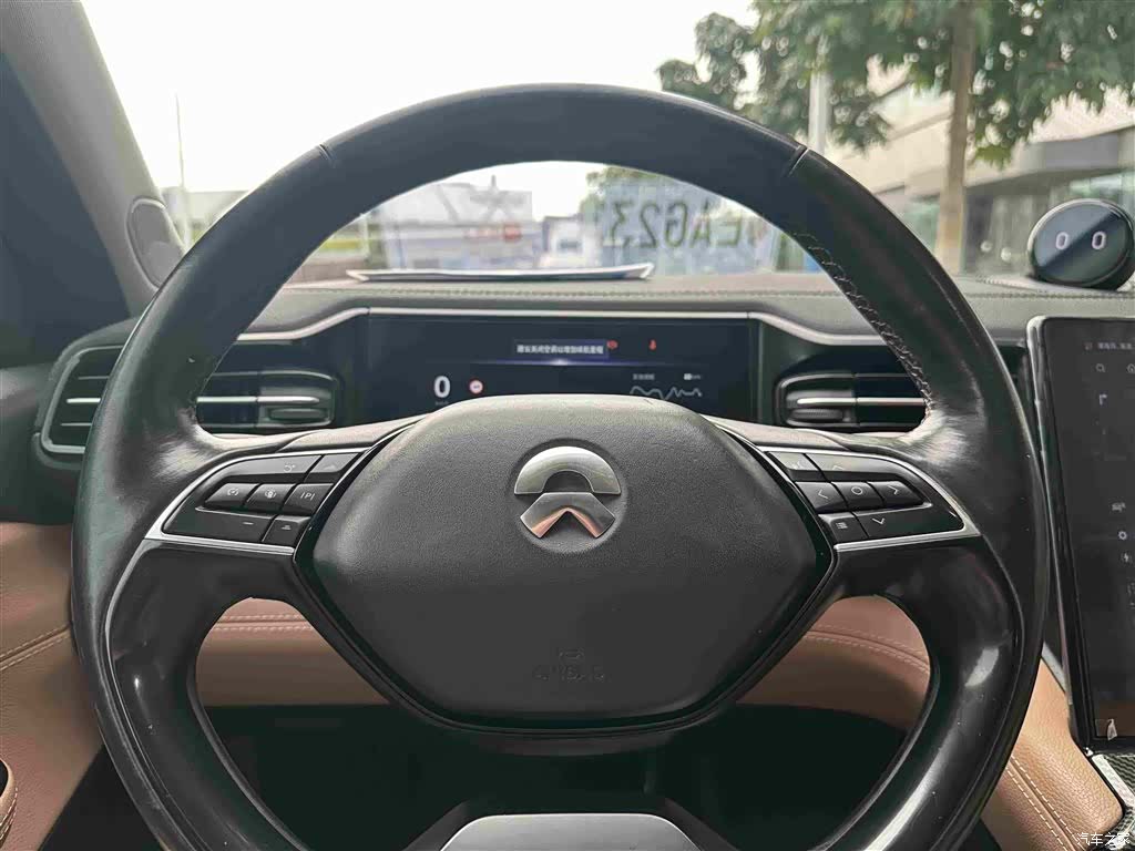 NIO ES8, 2019 12
