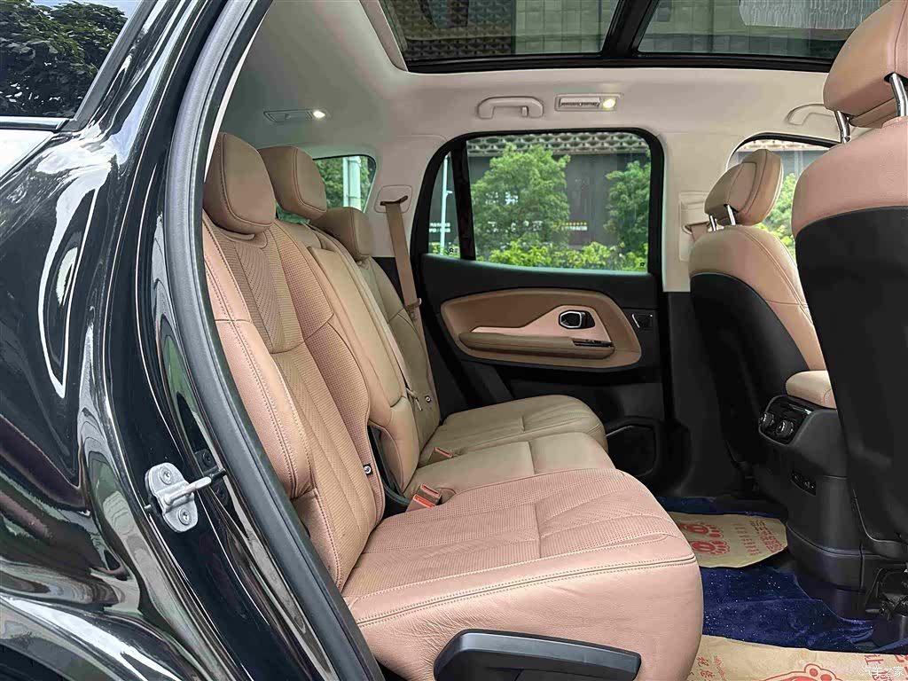 NIO ES8, 2019 21