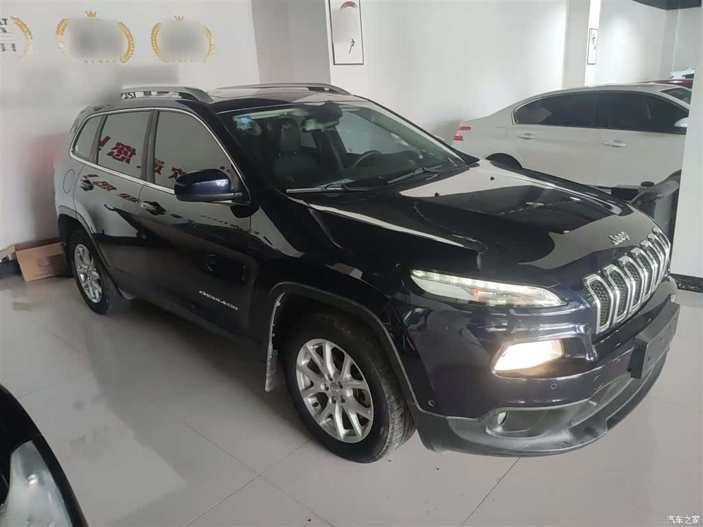 Jeep Cherokee, 2017 23