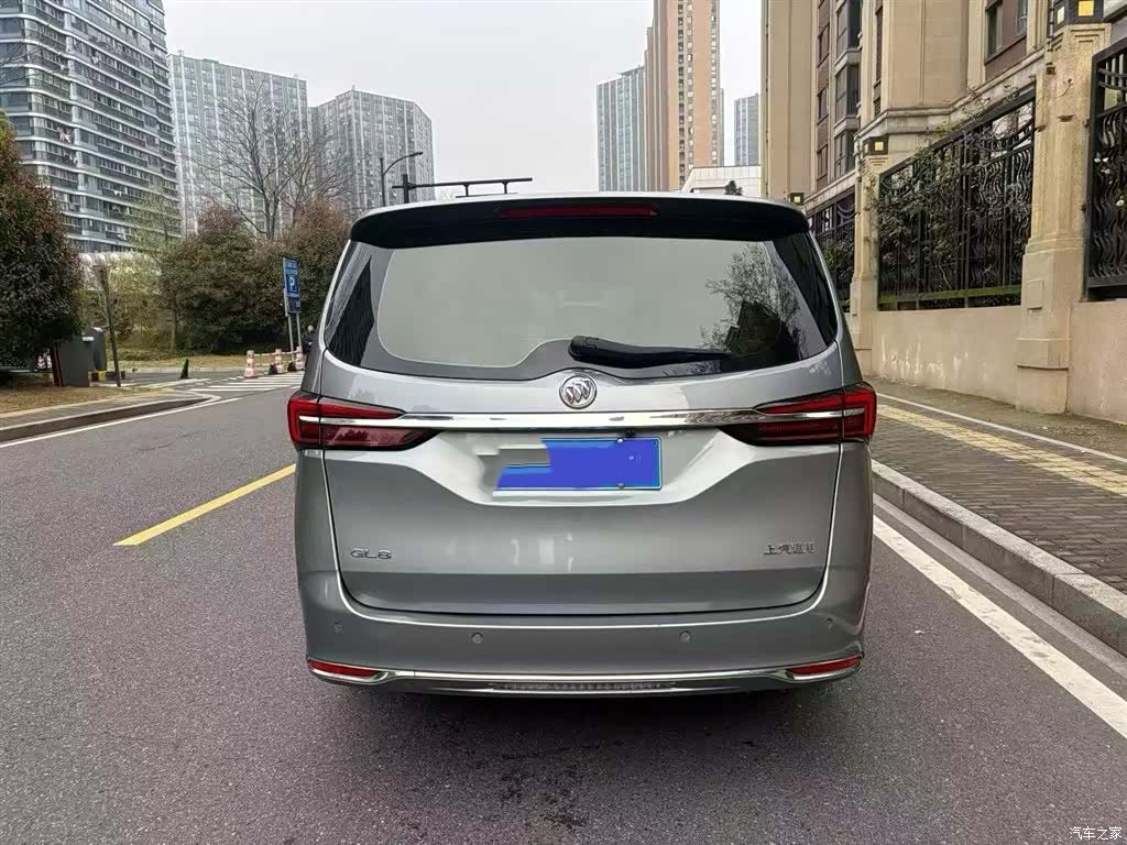 Buick GL8, 2023 3