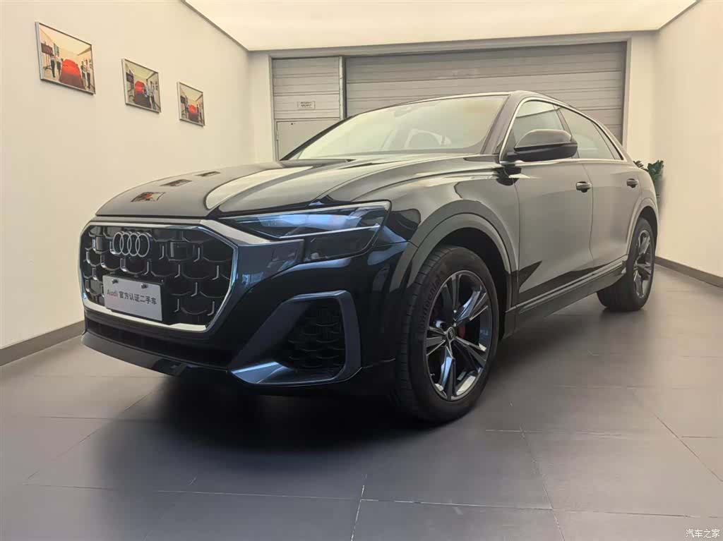 Audi Q8, 2025 1