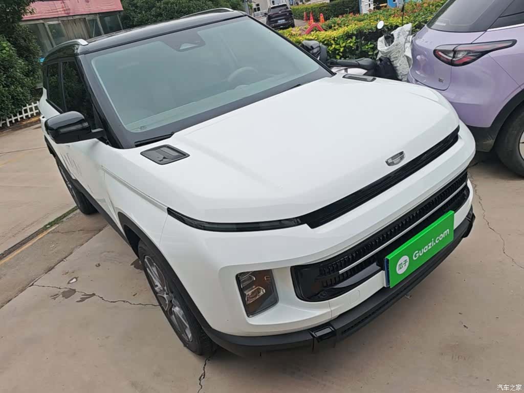 Geely Icon, 2025 4