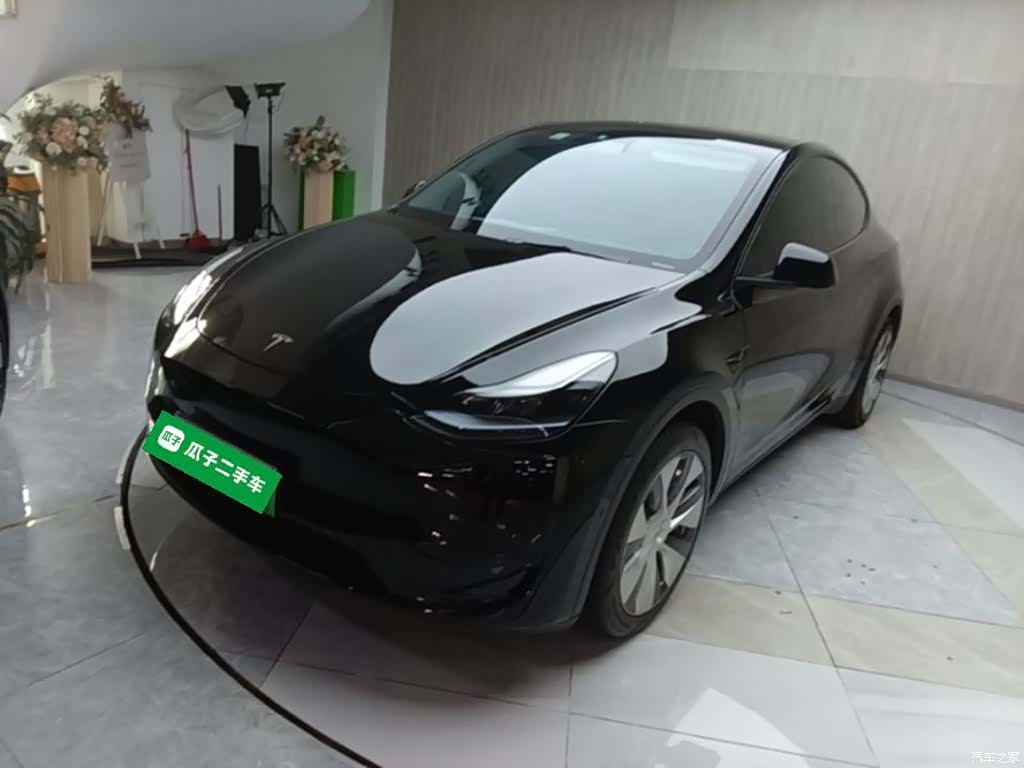 Tesla Model Y, 2022 1