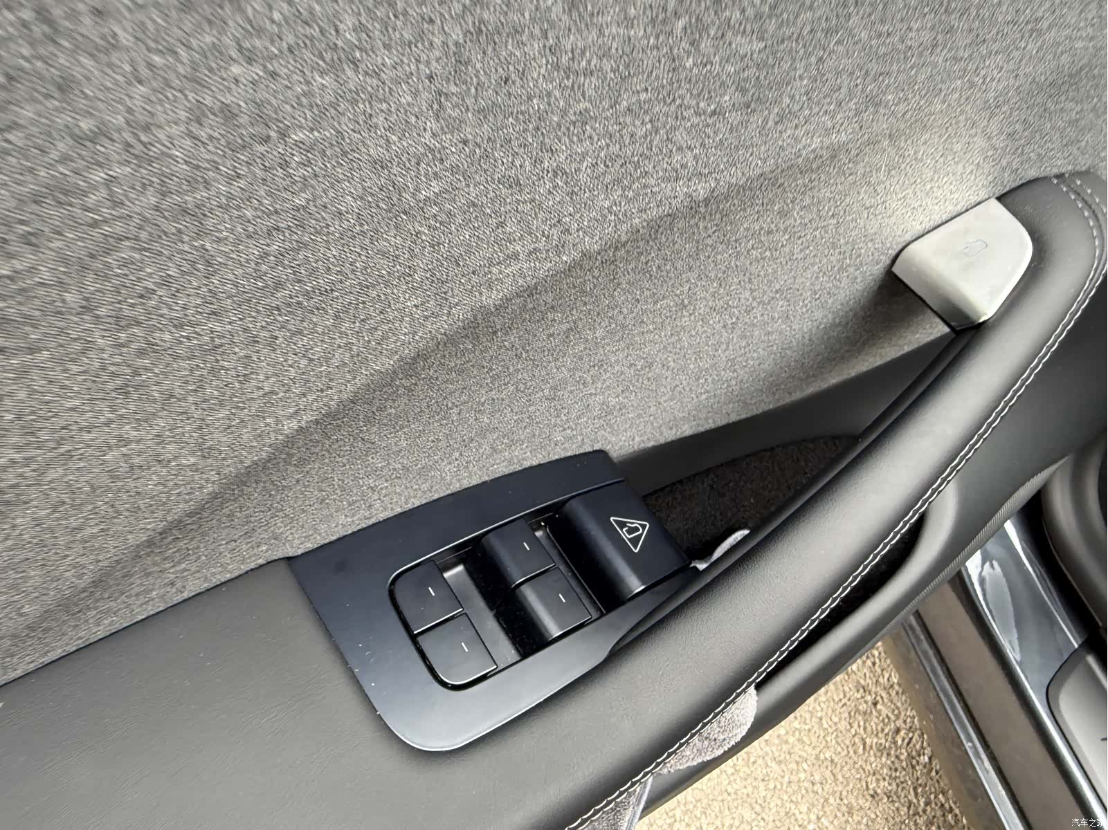 Tesla Model 3, 2025 6