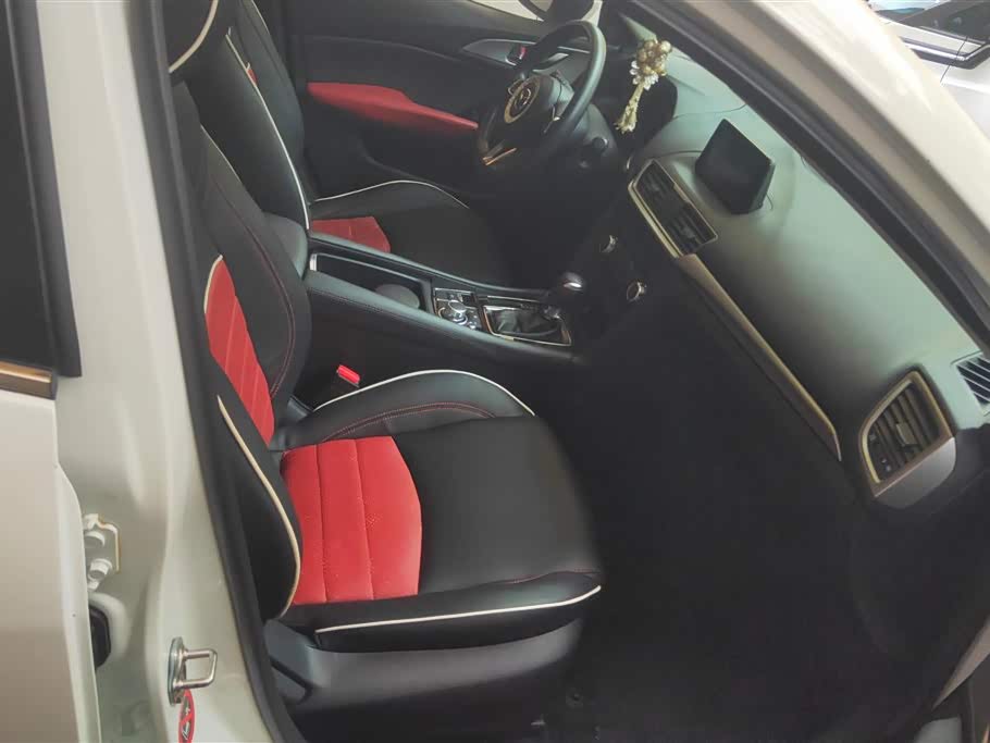 Mazda 3 Angkesaila Mazda 3 Angkesaila