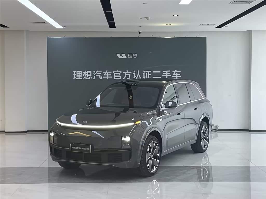 Li Auto L8