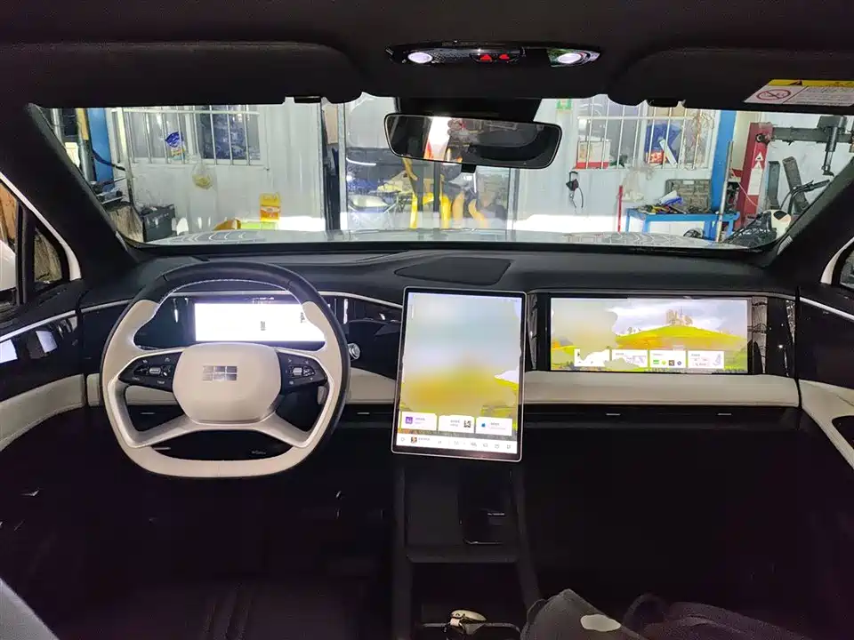 Geely Galaxy Galaxy L7