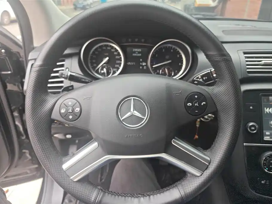 Mercedes-Benz R-class
