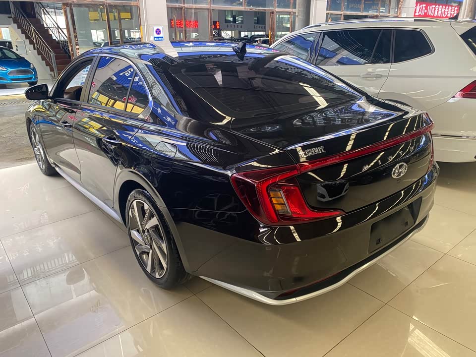 Hyundai Name picture