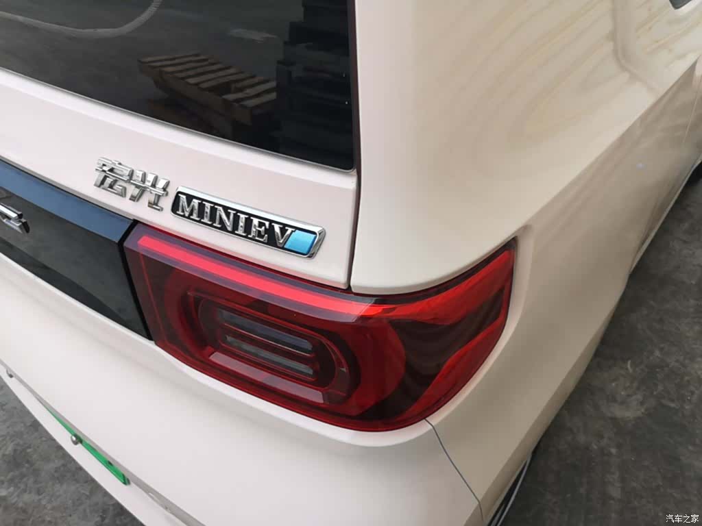 Wuling MINIEV, 2021 8