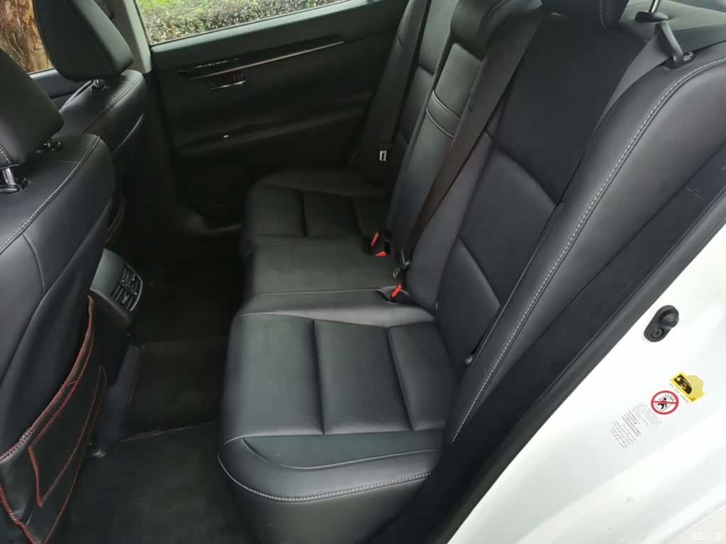 Lexus ES, 2014 17