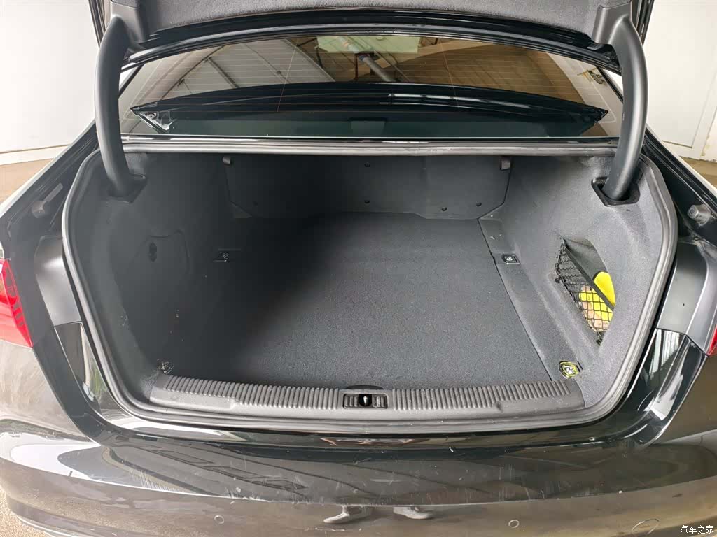 Audi A6L, 2018 13