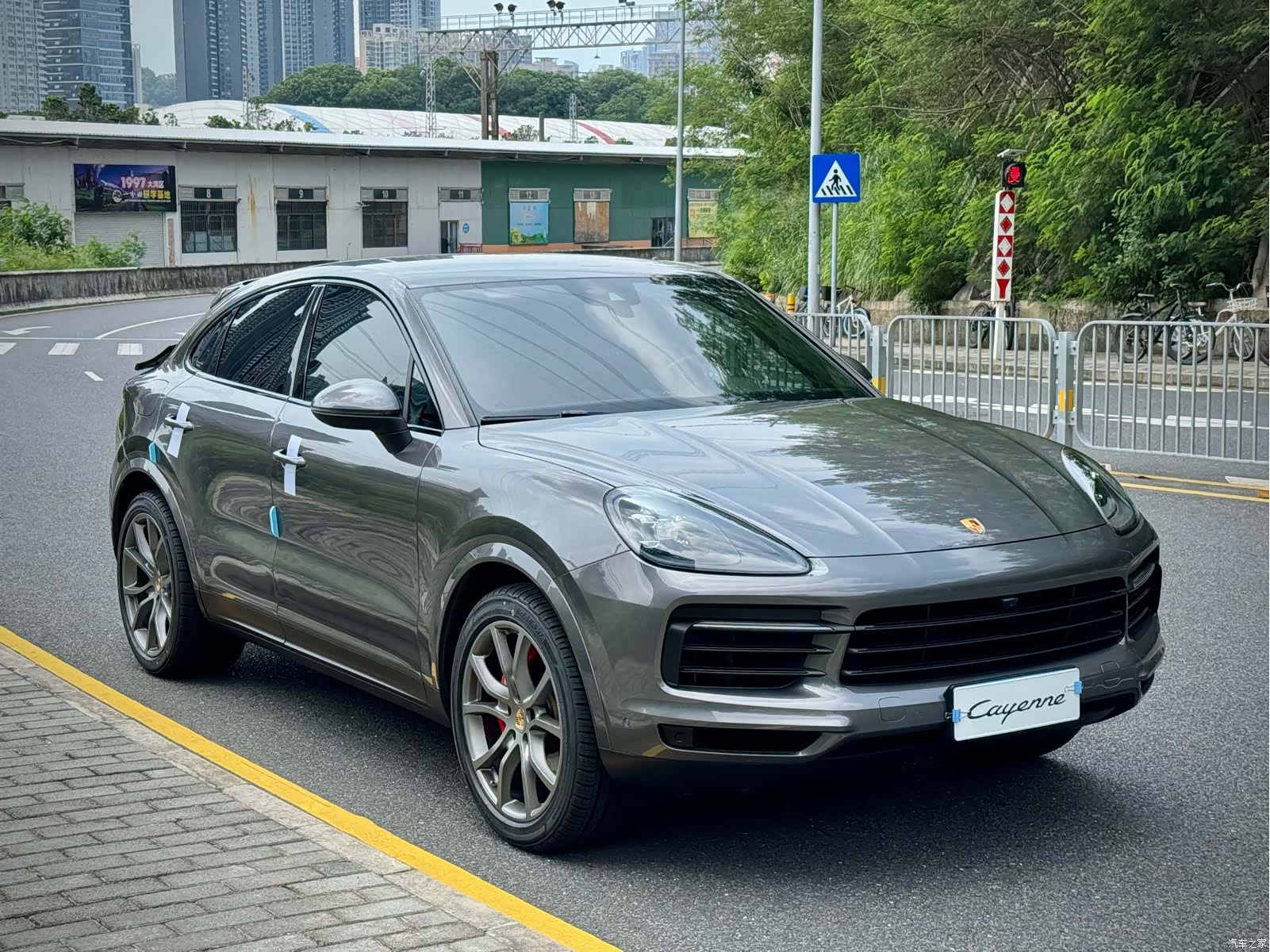 Porsche Cayenne, 2022 3