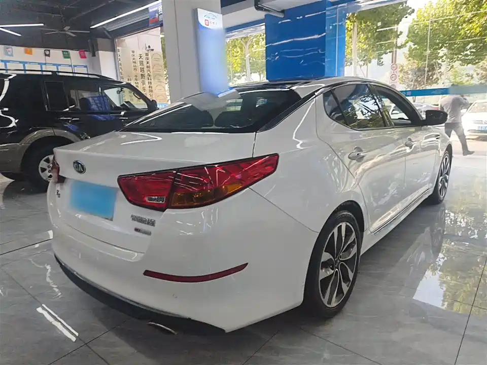 Kia K5