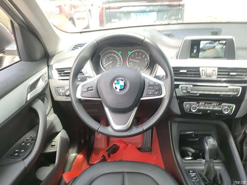 BMW X1, 2018 11