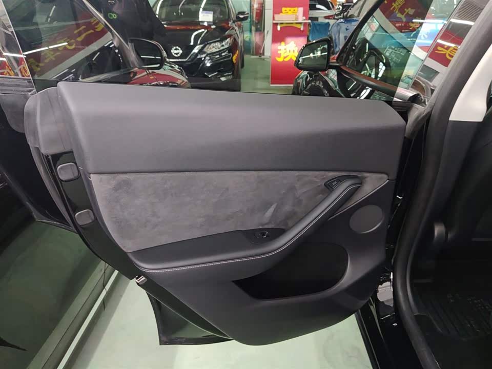 Tesla Model Y Tesla Model Y