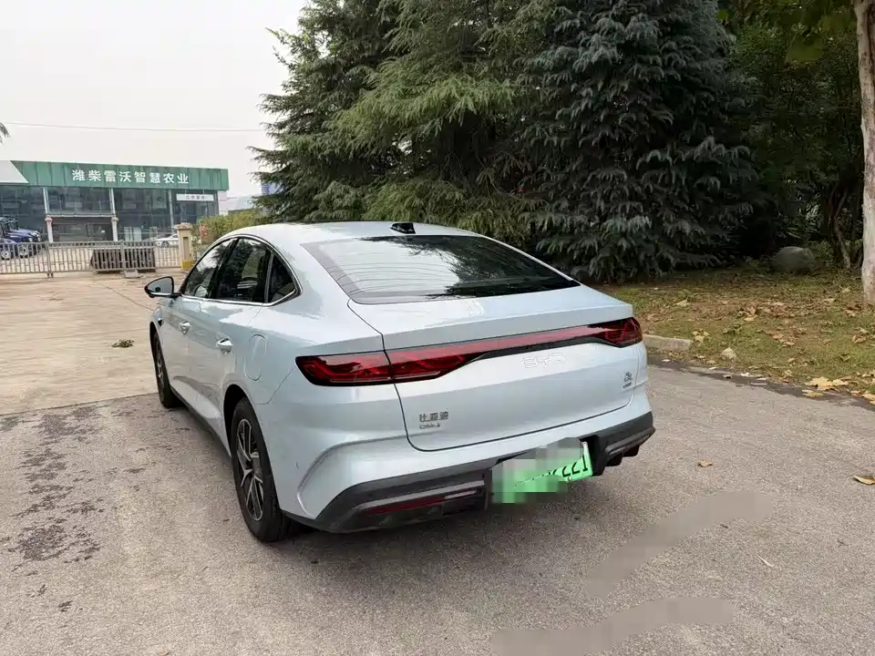 BYD Qin L