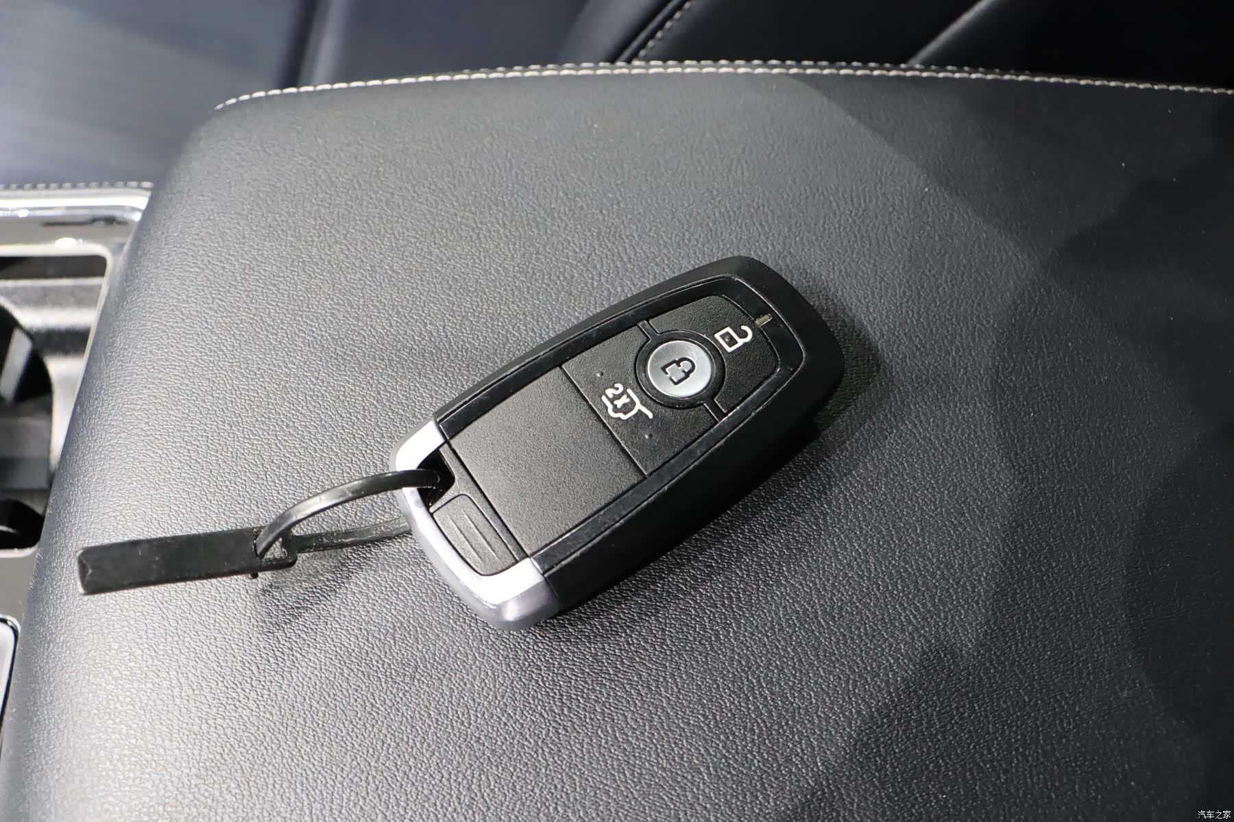 Ford Edge, 2021 12