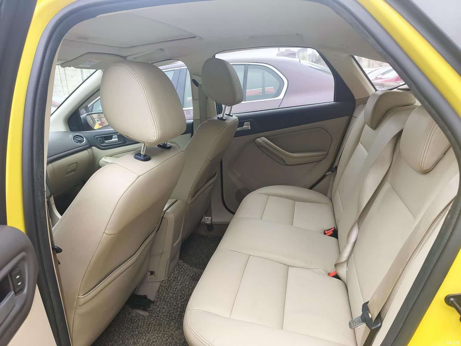 Ford Focus, 2013 6