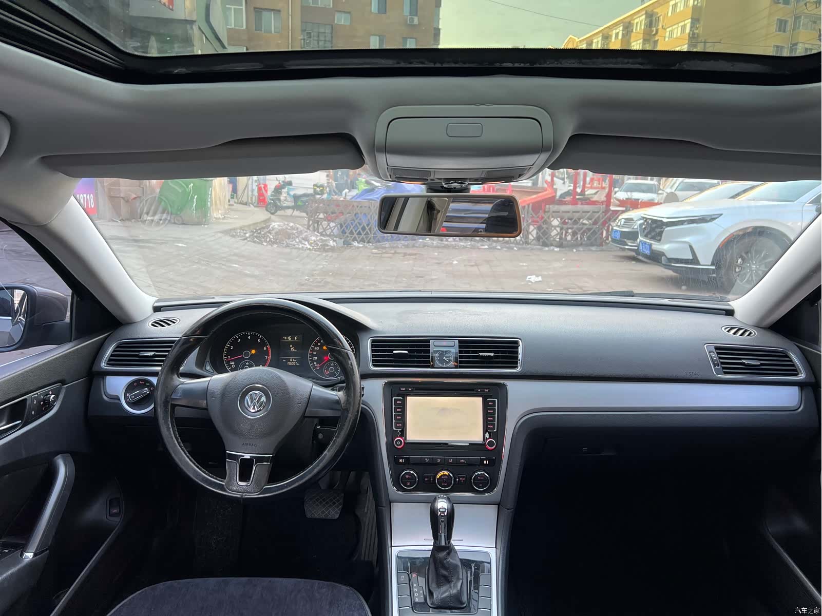 Volkswagen Passat, 2011 7