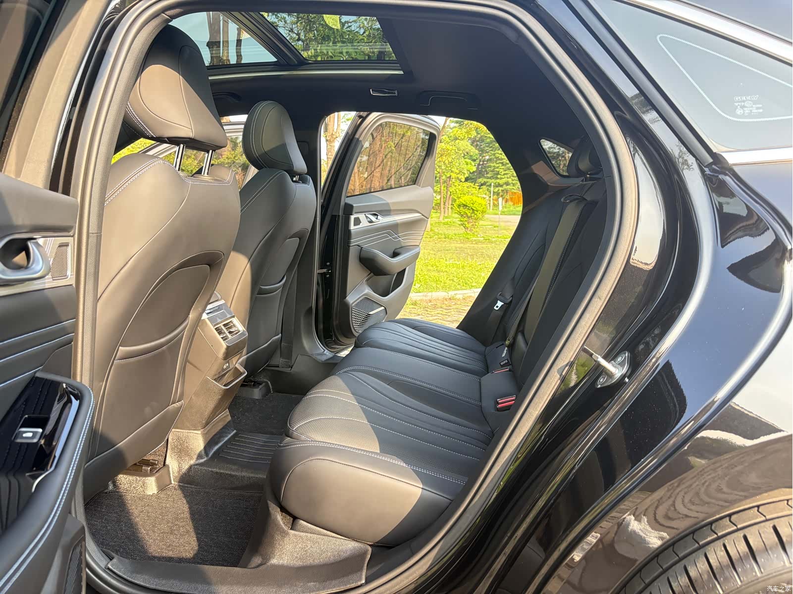 Geely Preface, 2024 8