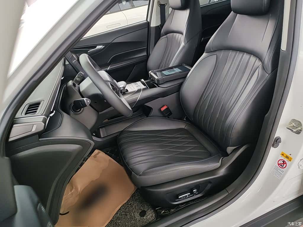 Changan NE, 2023 15