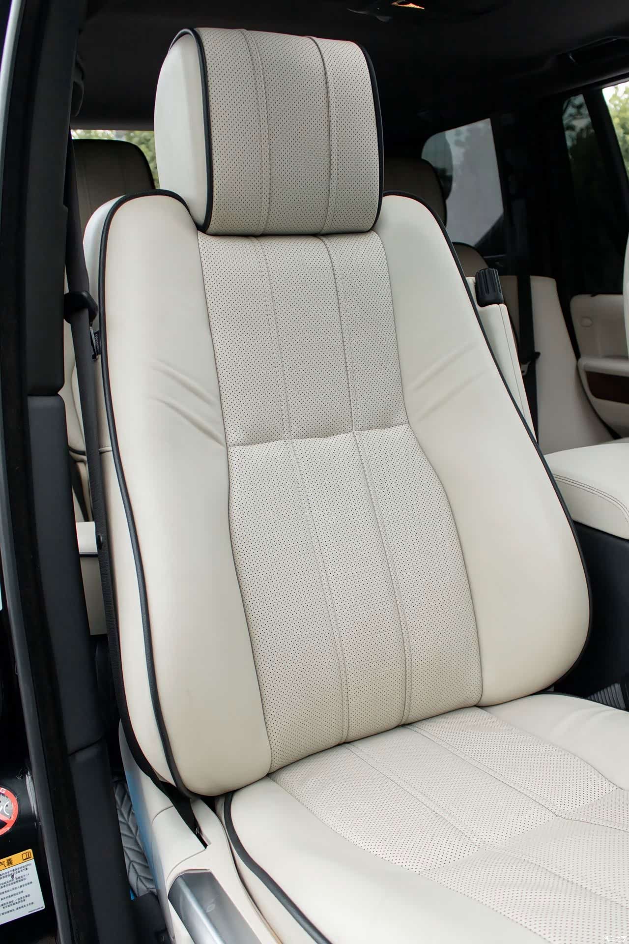 Land Rover Range Rover, 2012 16