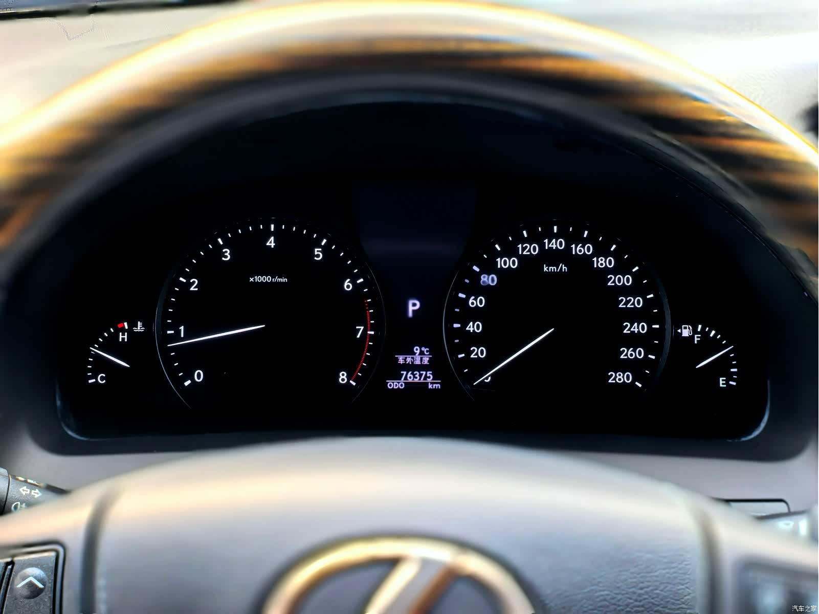 Lexus LS, 2015 8