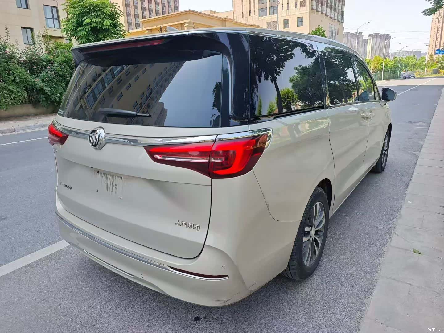 Buick GL8, 2021 9