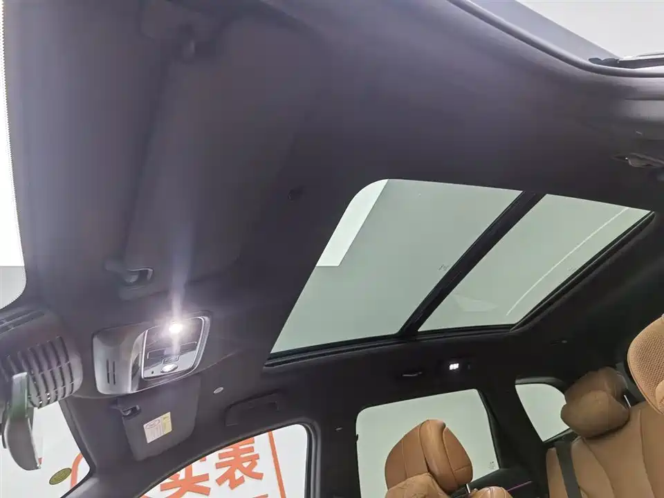 AITO Ask the world M7