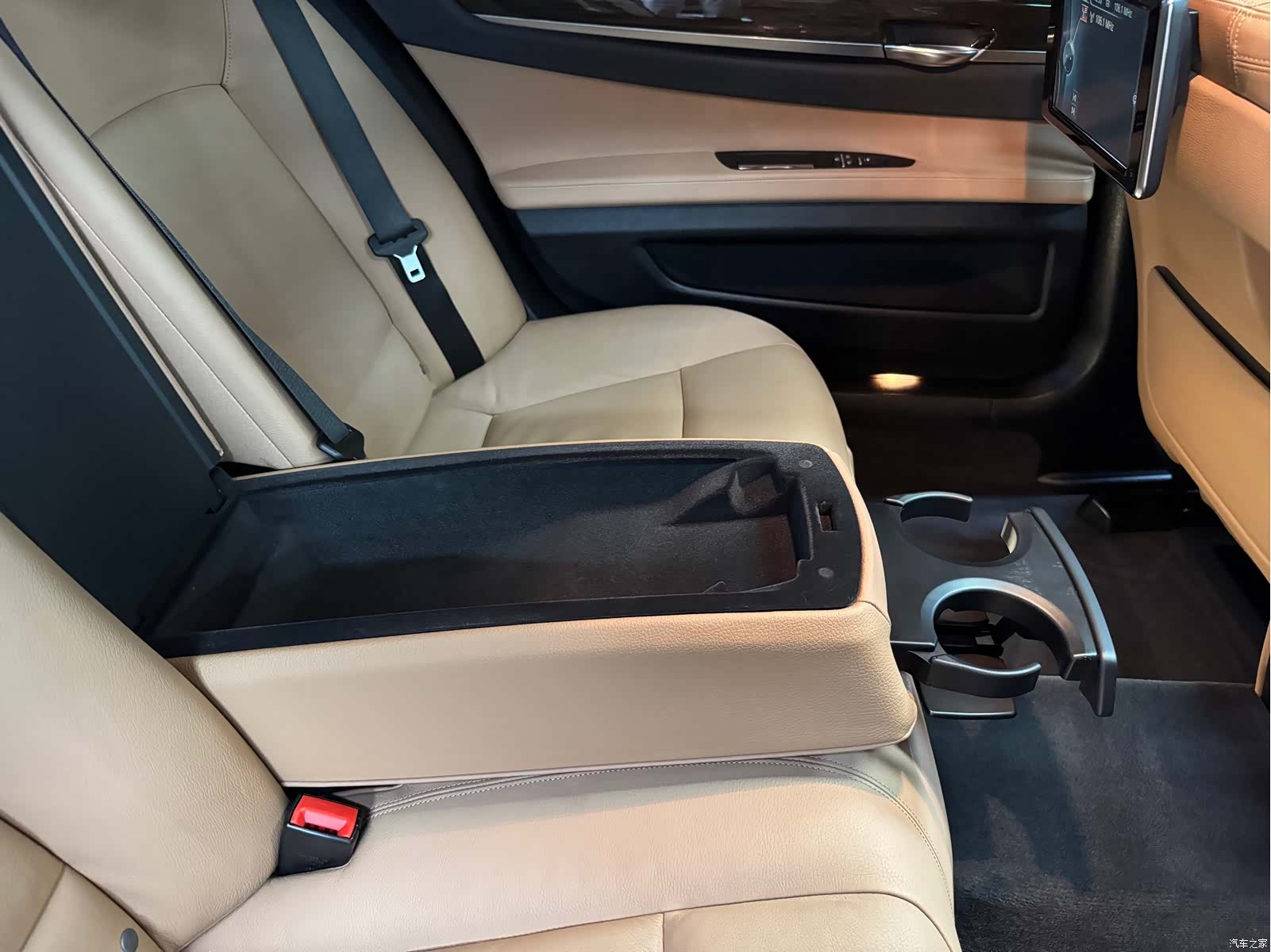 BMW 7 Series, 2014 39