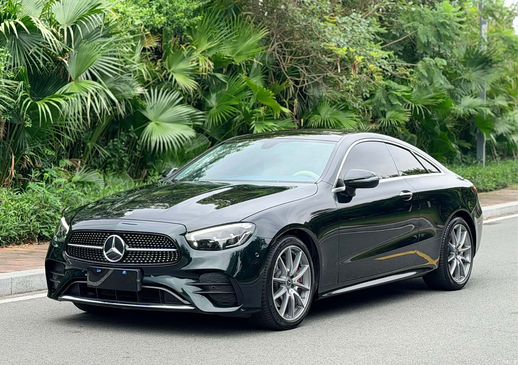 Mercedes-Benz E-Class, 2022 1