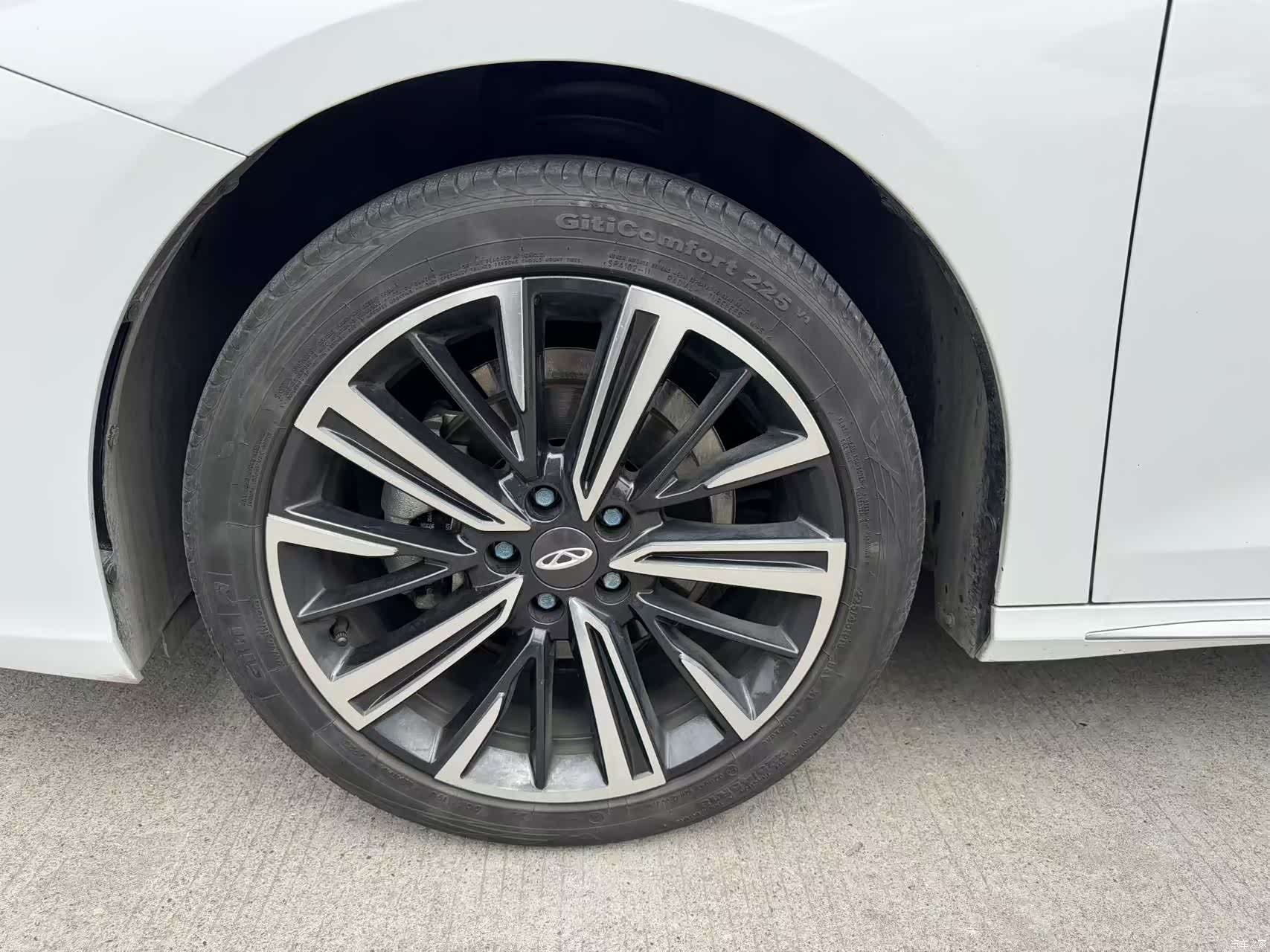 Chery Arrizo 8, 2023 15