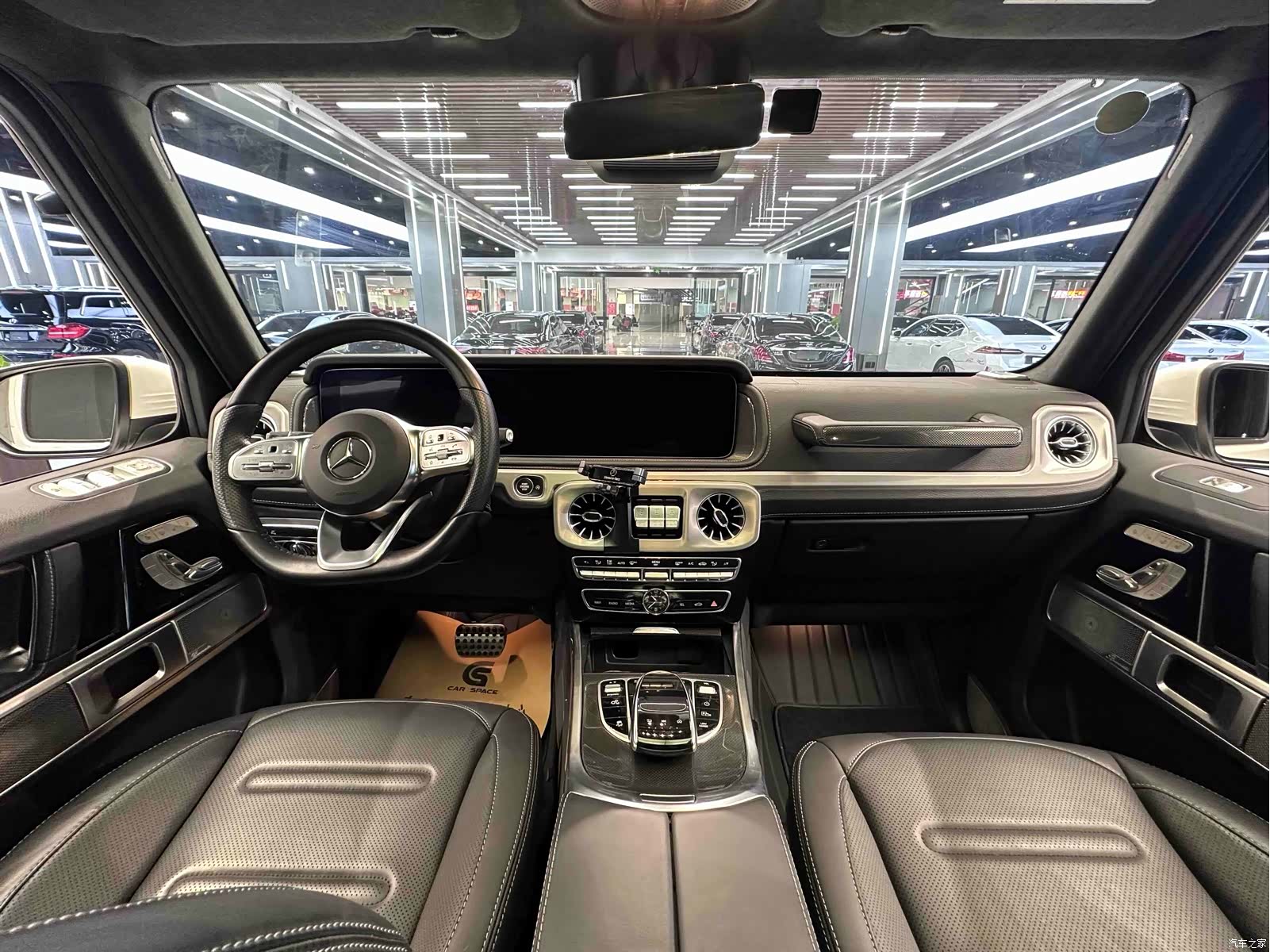 Mercedes-Benz G-Class, 2023 7
